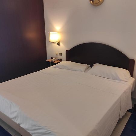 Le Super Suite Del Domina Royal Positano Bagian luar foto