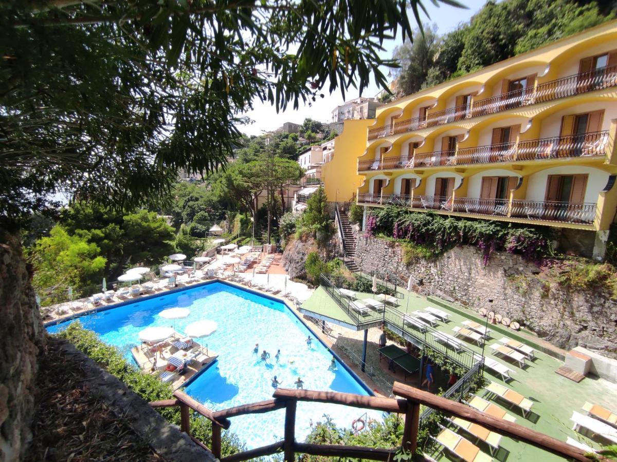 Le Super Suite Del Domina Royal Positano Bagian luar foto