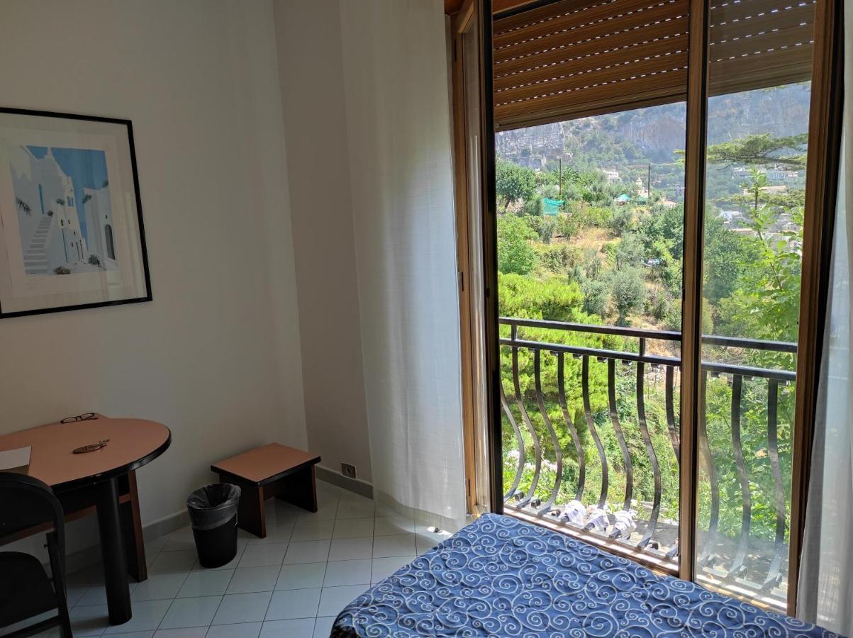 Le Super Suite Del Domina Royal Positano Bagian luar foto